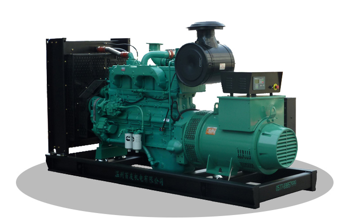 Chongqing Cummins Open Type 220KW Generator Set